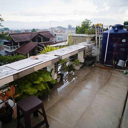 Schones Haus Private Pool & Netflix By Grorental Bandung Ngoại thất bức ảnh