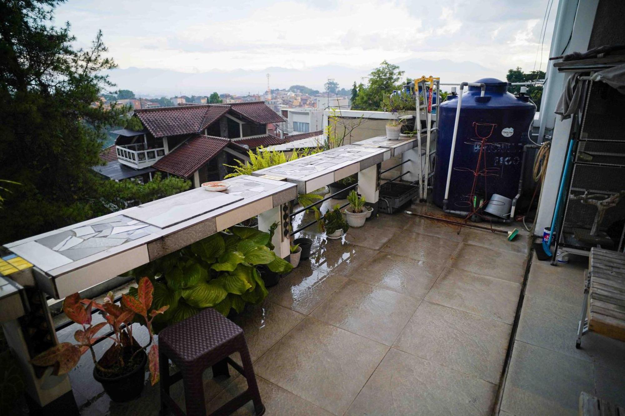 Schones Haus Private Pool & Netflix By Grorental Bandung Ngoại thất bức ảnh