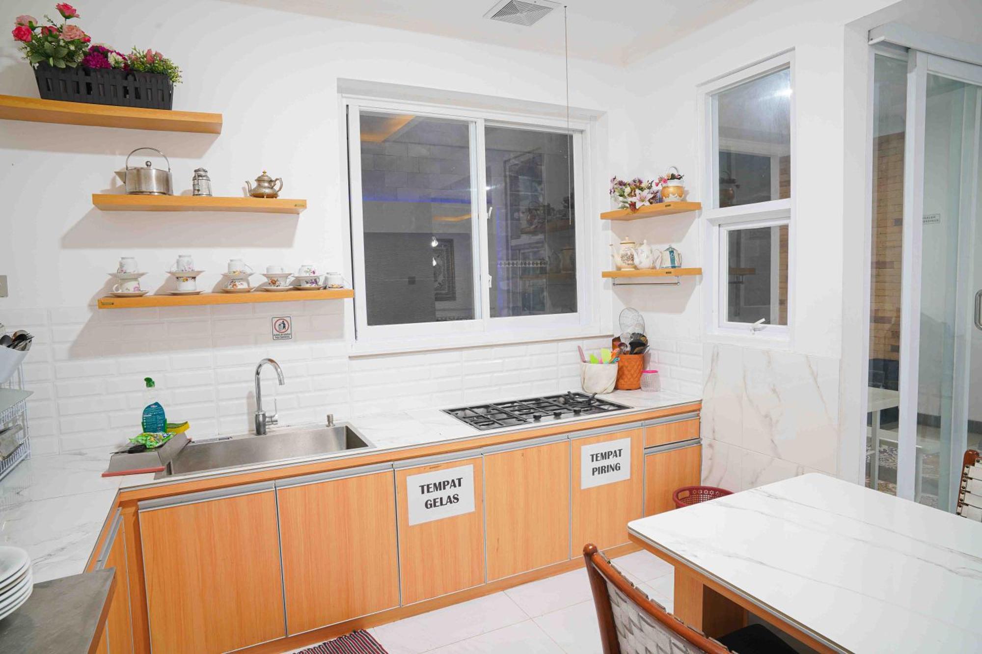 Schones Haus Private Pool & Netflix By Grorental Bandung Ngoại thất bức ảnh