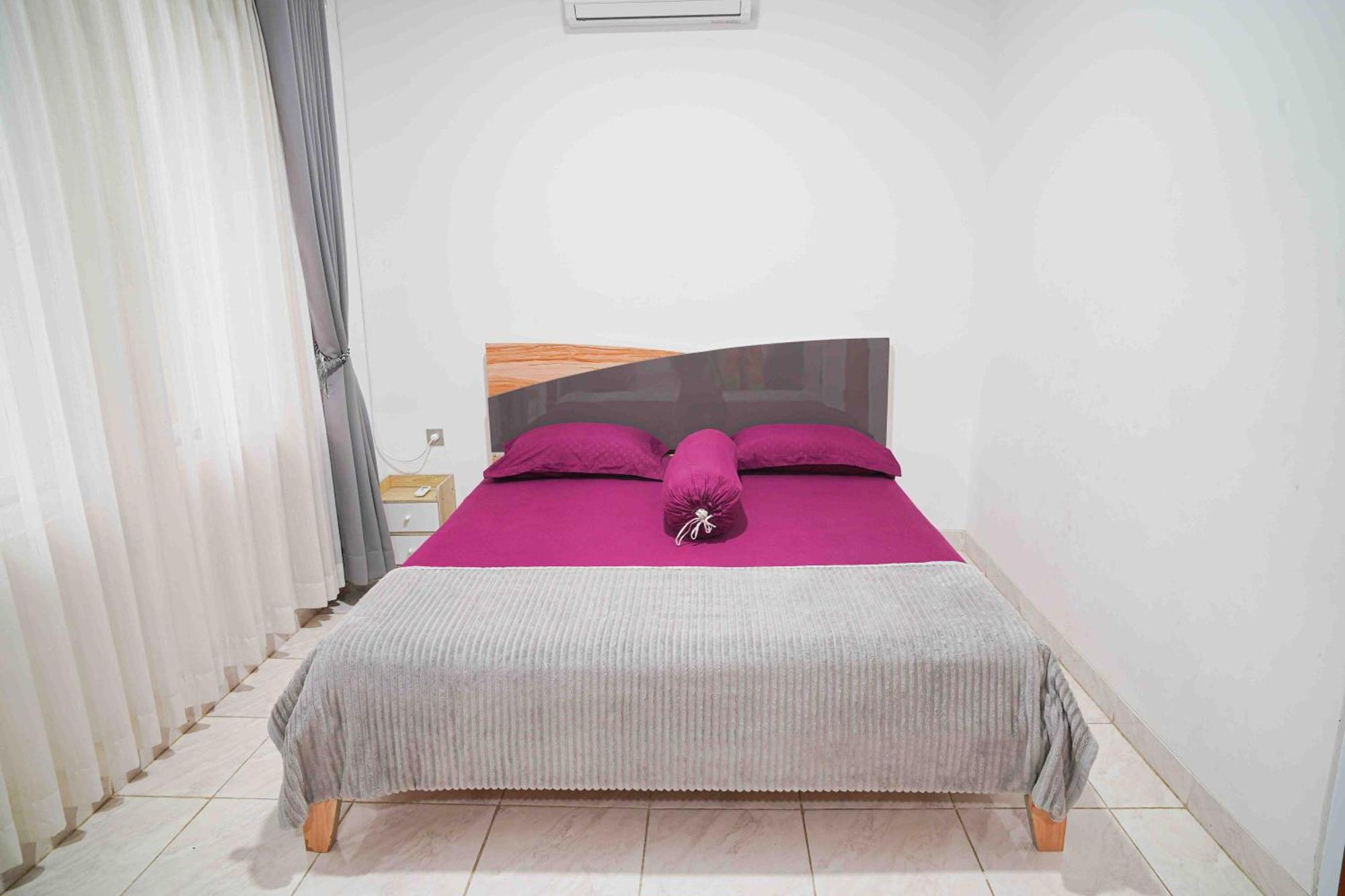 Schones Haus Private Pool & Netflix By Grorental Bandung Ngoại thất bức ảnh