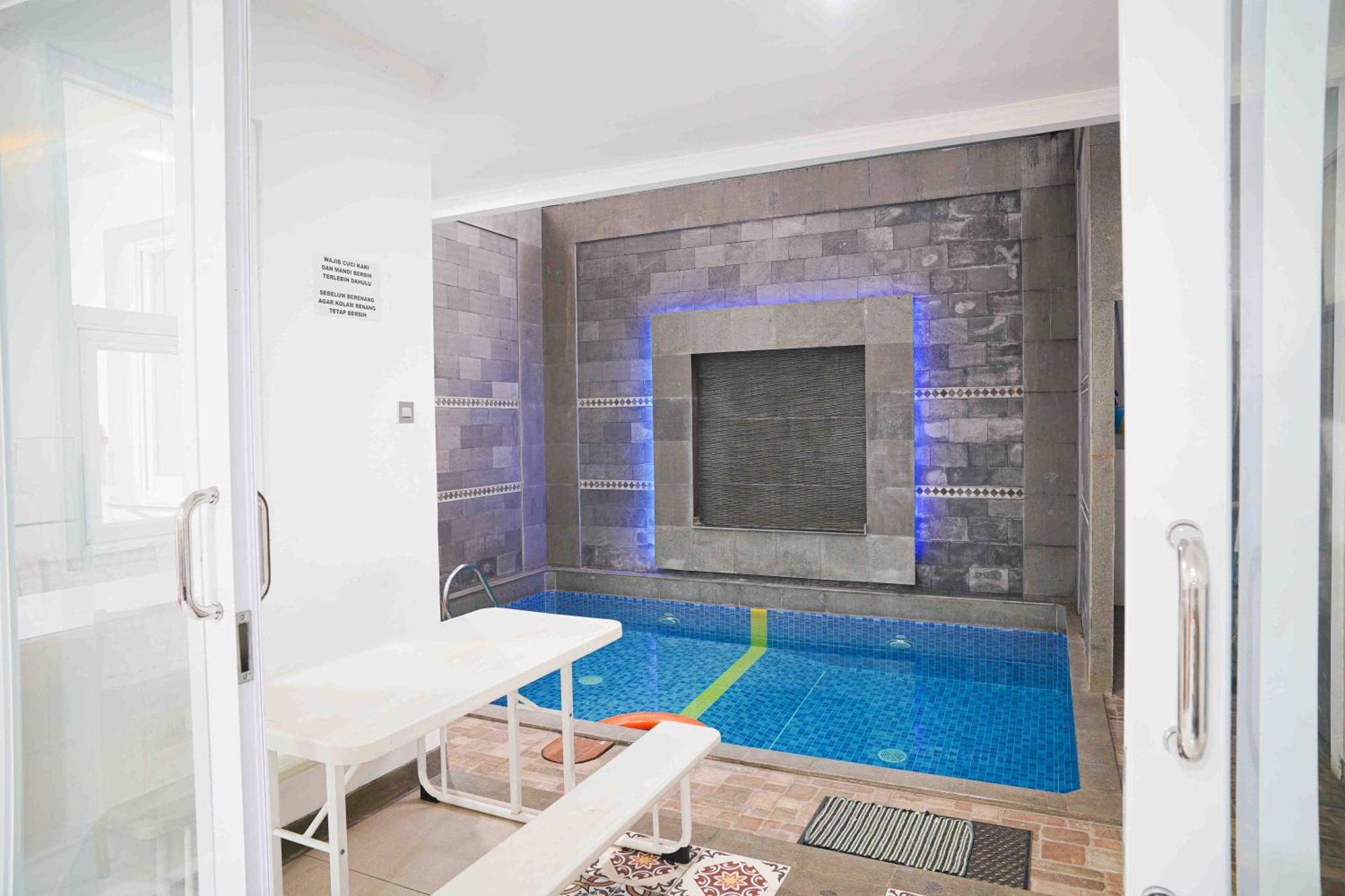Schones Haus Private Pool & Netflix By Grorental Bandung Ngoại thất bức ảnh