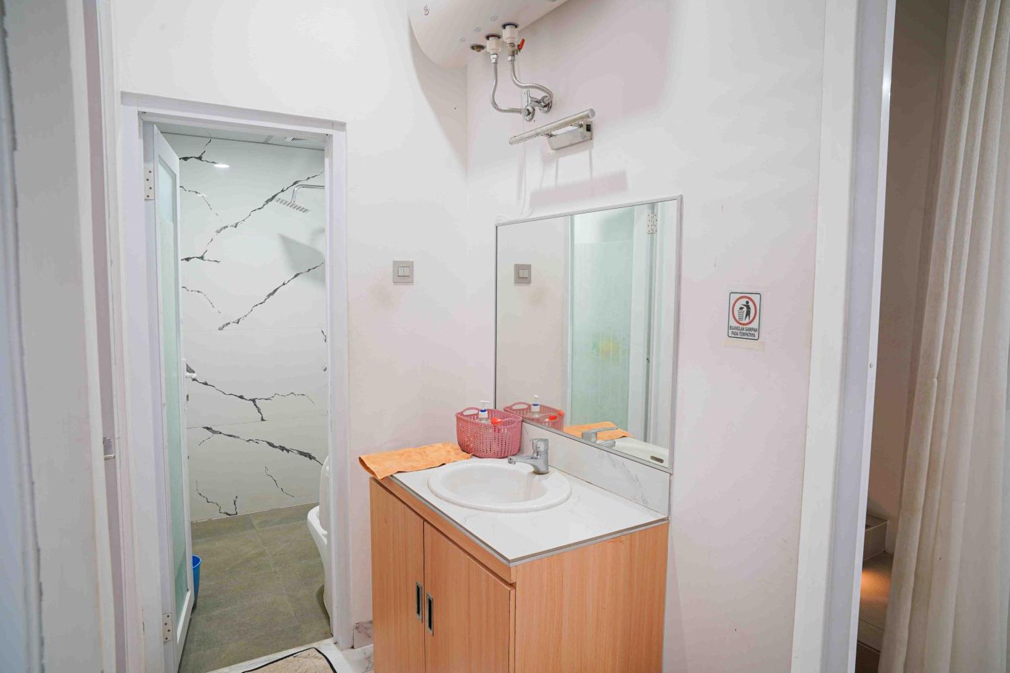 Schones Haus Private Pool & Netflix By Grorental Bandung Ngoại thất bức ảnh