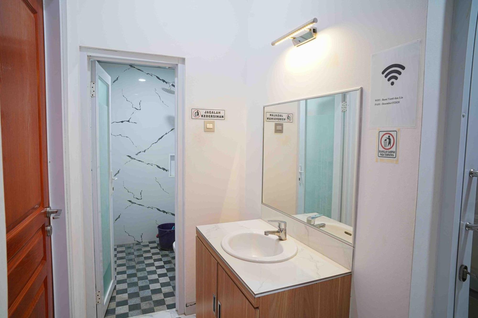 Schones Haus Private Pool & Netflix By Grorental Bandung Ngoại thất bức ảnh