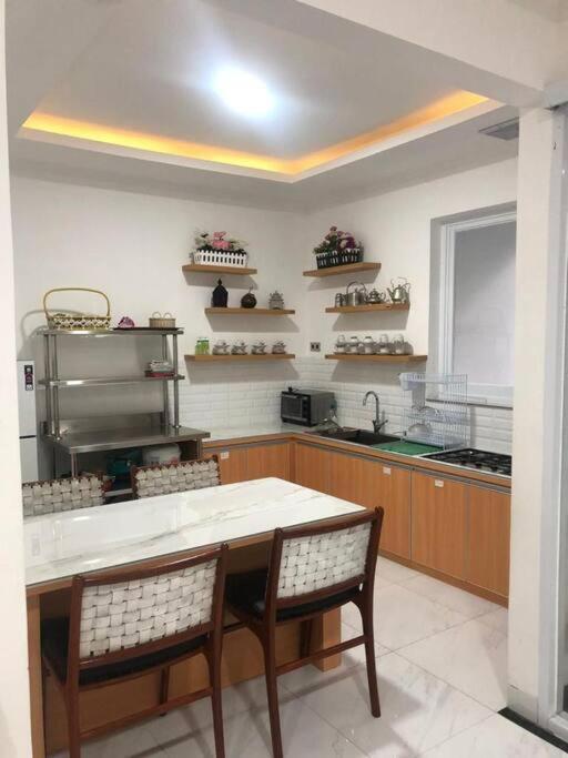 Schones Haus Private Pool & Netflix By Grorental Bandung Ngoại thất bức ảnh