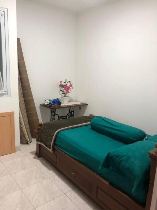 Schones Haus Private Pool & Netflix By Grorental Bandung Ngoại thất bức ảnh