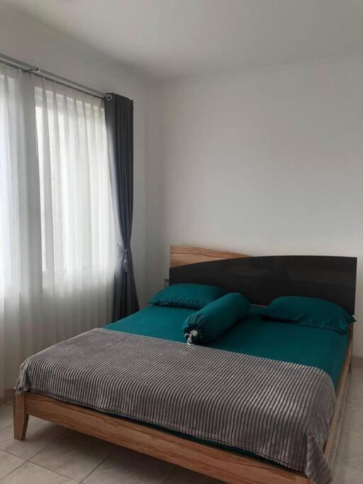 Schones Haus Private Pool & Netflix By Grorental Bandung Ngoại thất bức ảnh